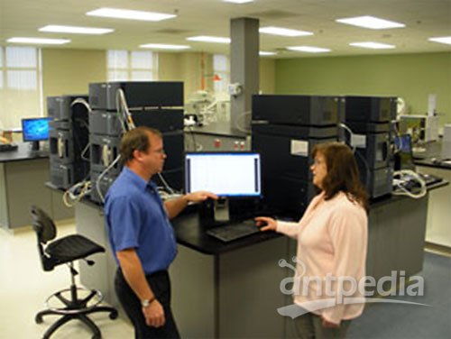 全新分析培训室标准化配备 沃特世创新技术的应用与价值